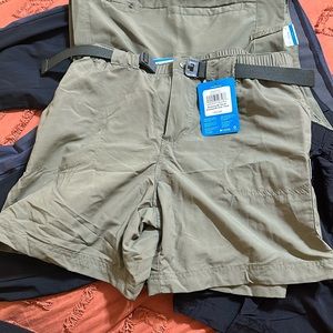 Columbia Sandy River Cargo Shorts 6”